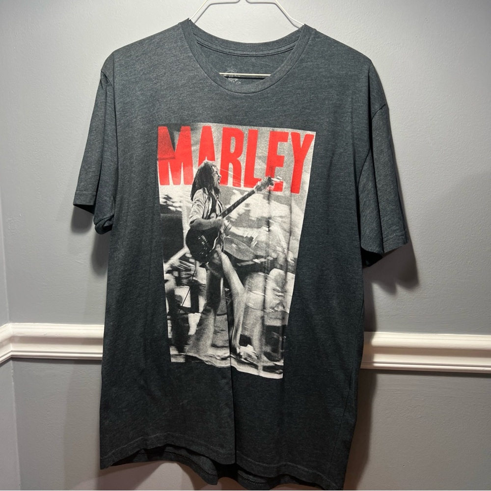 Black and Red Graphic Short Sleeve Tee
